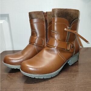 Clarks Women's US Size 6 Riddle Avant Side Zip Boots Brass Accents Cognac Brown